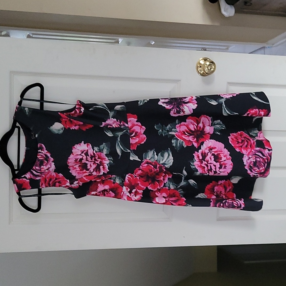 Jessica Simpson floral dress